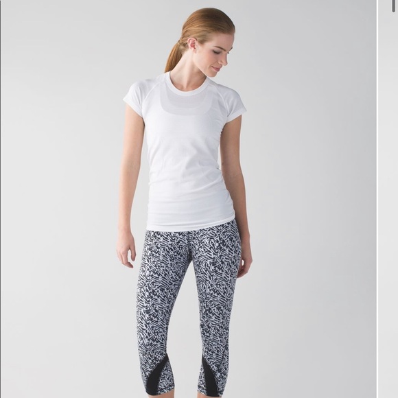 Lululemon Run: Inspire Crop II